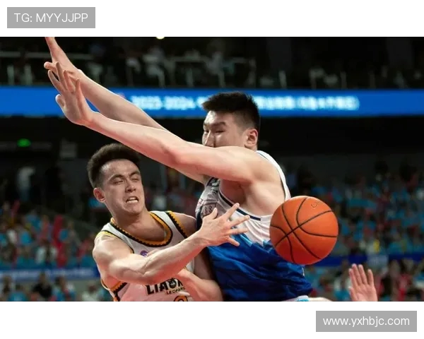 赵继伟领衔中国男篮新征程展现拼搏精神与团队合作的力量